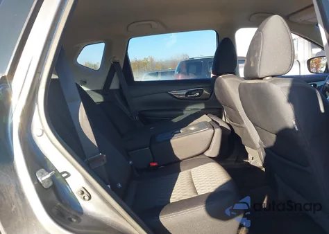 2018 Nissan Rogue S z USA, uszkodzony, nr VIN 5N1AT2MT4JC709621